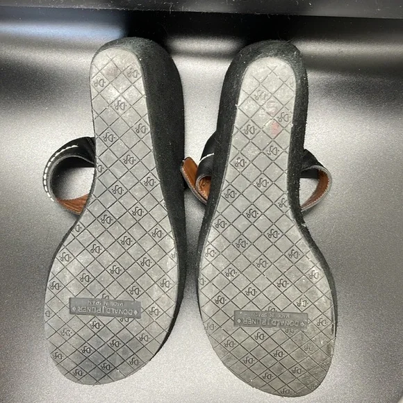 Donald Pliner Black Leather Double Straps Buckle Sandals. Size 8.5. D3/A1918 - Picture 5 of 8